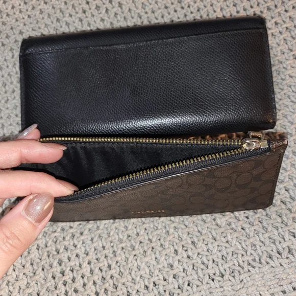 Coach Wallet - Picture 3 of 6